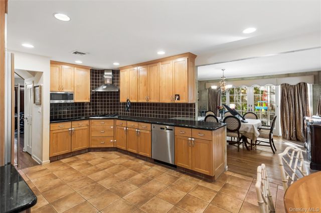 203 Regent Drive, Lido Beach, NY 11561