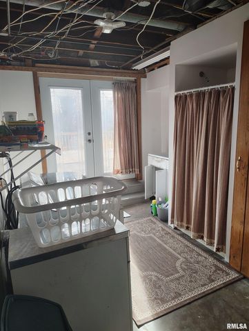 458 W PINE Street, Canton, IL 61520