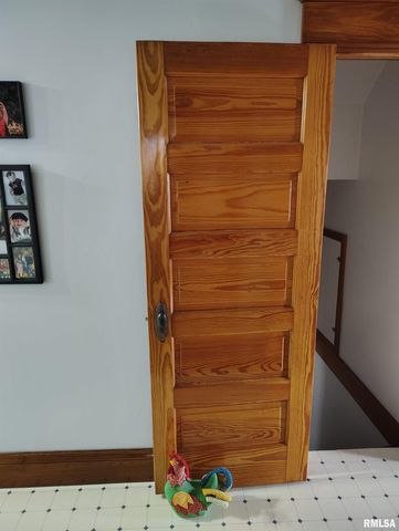 458 W PINE Street, Canton, IL 61520