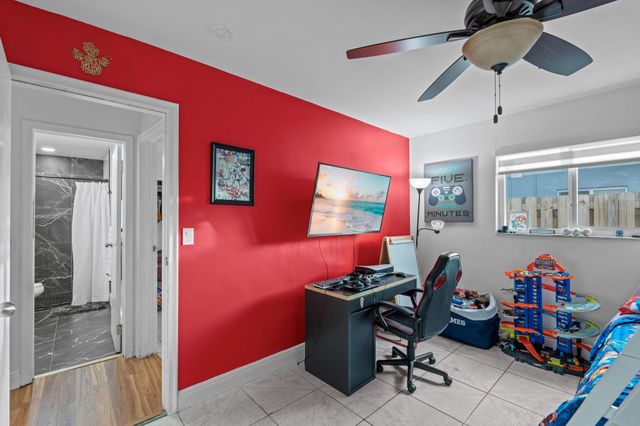 8380 NW 26th Pl, Sunrise, FL 33322