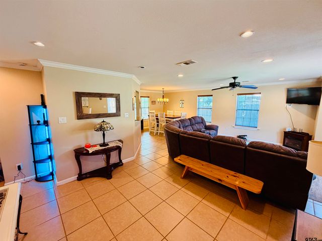 513 Therese Court, Mount Pleasant, TX 75455