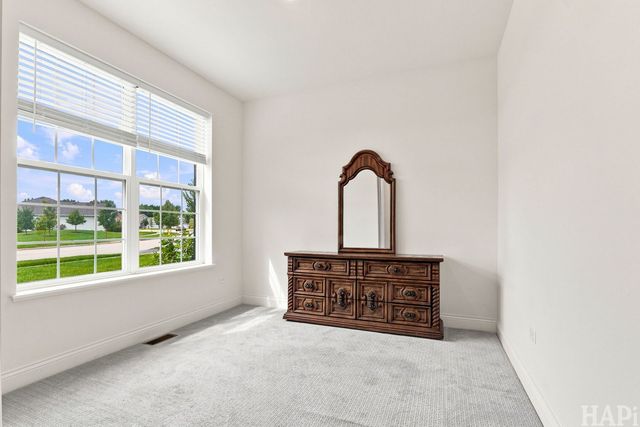340 Brighton Court, Volo, IL 60020