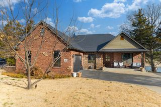 5675 S WATERFRONT DR, Columbia, MO 65202