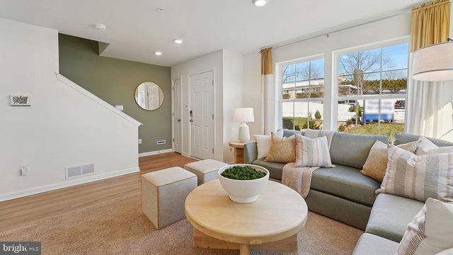 524 LYANNA WAY, Downingtown, PA 19335