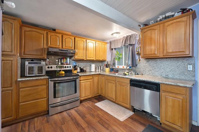 2701 El Caprice Dr, Rancho Cordova, CA 95670