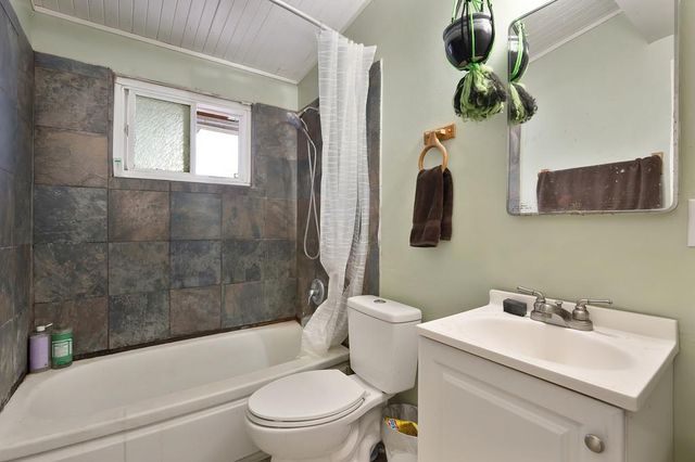 2701 El Caprice Dr, Rancho Cordova, CA 95670