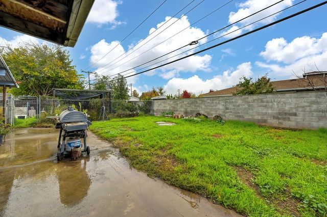 2701 El Caprice Dr, Rancho Cordova, CA 95670