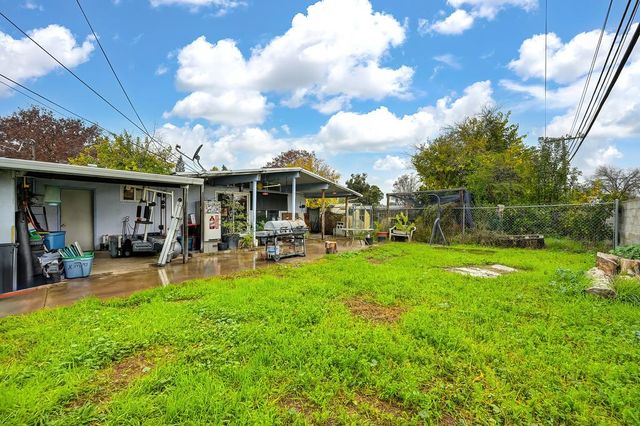 2701 El Caprice Dr, Rancho Cordova, CA 95670