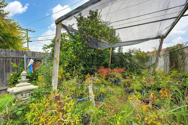 2701 El Caprice Dr, Rancho Cordova, CA 95670