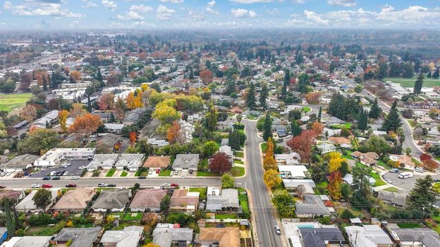 2701 El Caprice Dr, Rancho Cordova, CA 95670