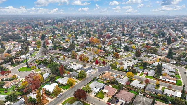 2701 El Caprice Dr, Rancho Cordova, CA 95670