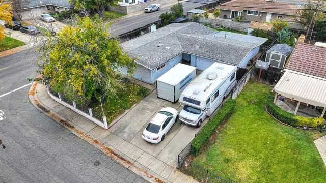 2701 El Caprice Dr, Rancho Cordova, CA 95670