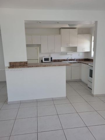 7620 Carlyle Avenue 604, Miami Beach, FL 33141