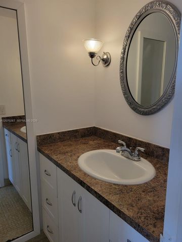 7620 Carlyle Avenue 604, Miami Beach, FL 33141