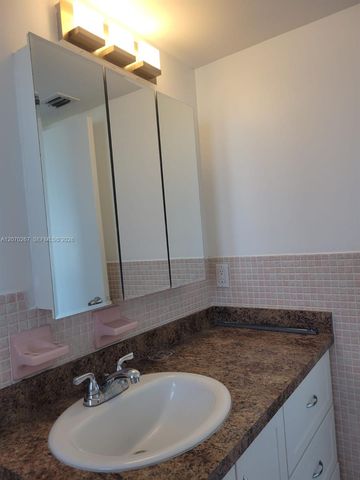 7620 Carlyle Avenue 604, Miami Beach, FL 33141