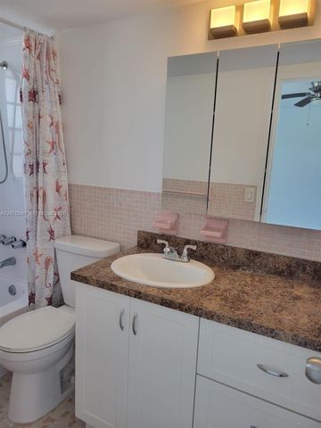 7620 Carlyle Avenue 604, Miami Beach, FL 33141