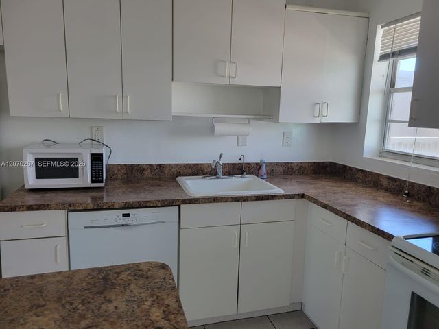 7620 Carlyle Avenue 604, Miami Beach, FL 33141