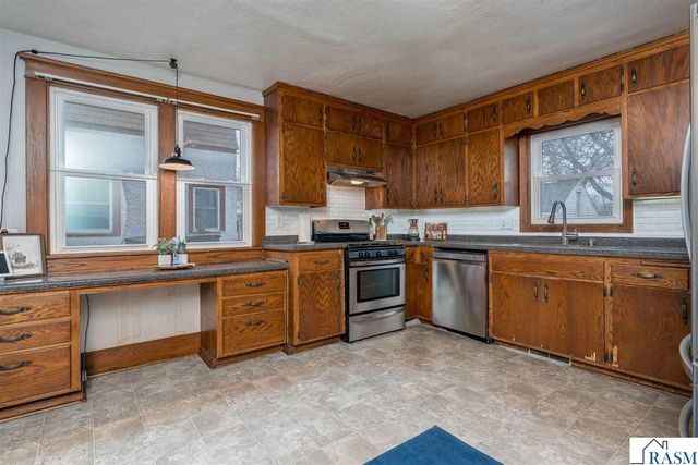 212 Marshall Street, Mankato, MN 56001