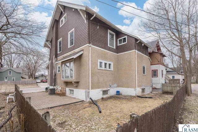 212 Marshall Street, Mankato, MN 56001