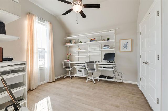 9233 NW 90th Street, Yukon, OK 73099