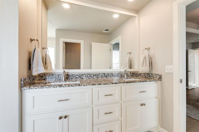 9233 NW 90th Street, Yukon, OK 73099