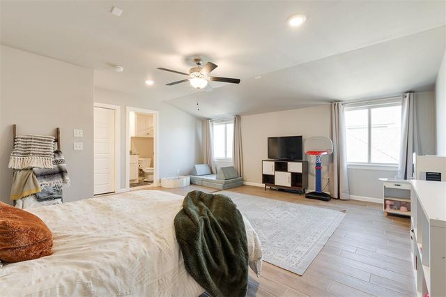 9233 NW 90th Street, Yukon, OK 73099