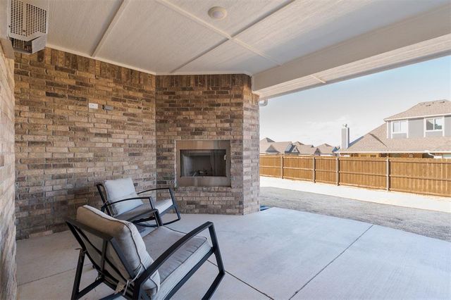 9233 NW 90th Street, Yukon, OK 73099