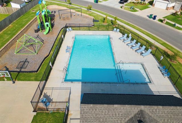 9233 NW 90th Street, Yukon, OK 73099