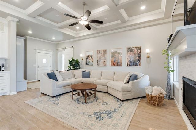 9233 NW 90th Street, Yukon, OK 73099