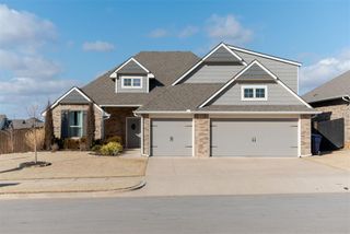 9233 NW 90th Street, Yukon, OK 73099