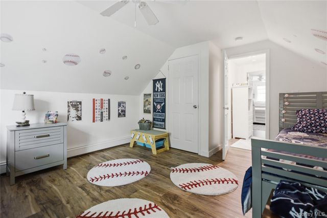 12 Wayne Court, Westhampton, NY 11977