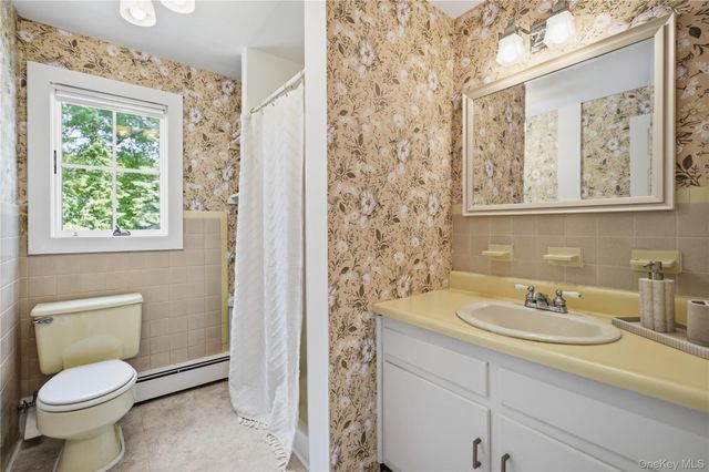 12 Wayne Court, Westhampton, NY 11977