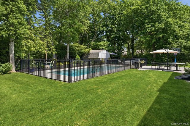 12 Wayne Court, Westhampton, NY 11977
