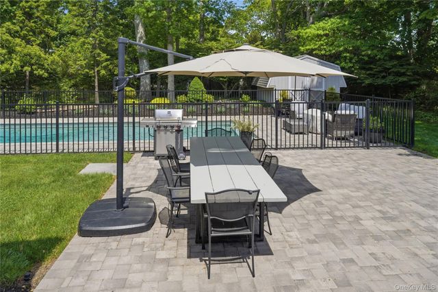 12 Wayne Court, Westhampton, NY 11977