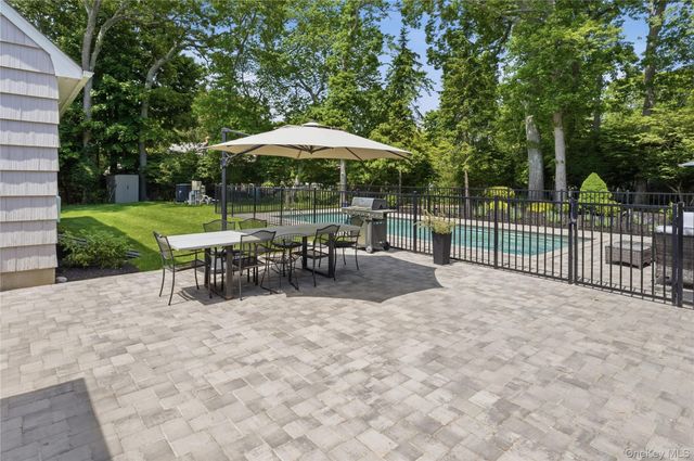 12 Wayne Court, Westhampton, NY 11977