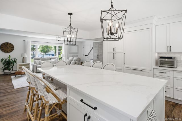 12 Wayne Court, Westhampton, NY 11977