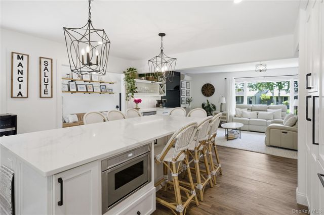 12 Wayne Court, Westhampton, NY 11977
