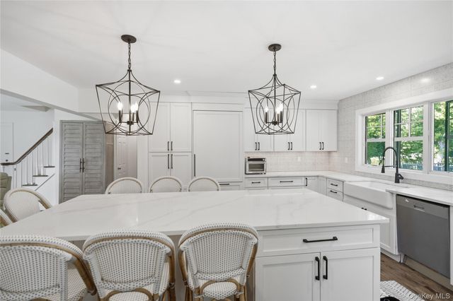 12 Wayne Court, Westhampton, NY 11977