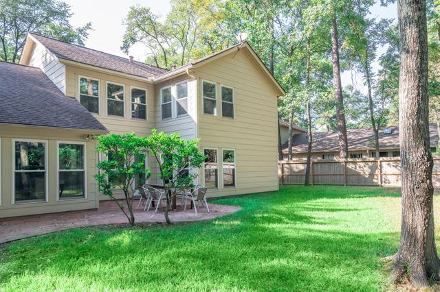 10 Coralvine Court, The Woodlands, TX 77380