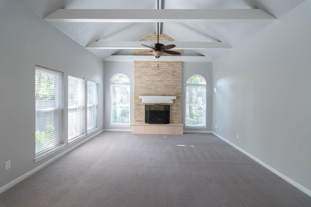 10 Coralvine Court, The Woodlands, TX 77380