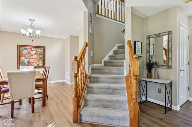 9887 Cranberry Circle, Fishers, IN 46038