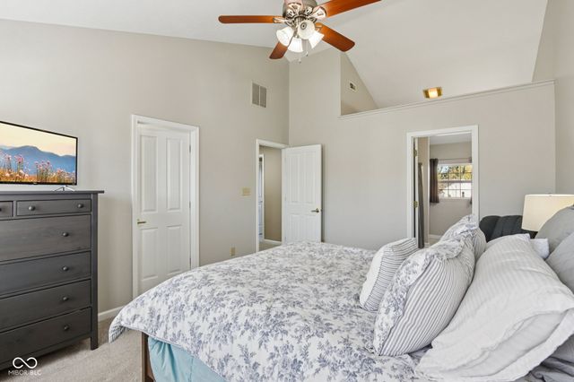 9887 Cranberry Circle, Fishers, IN 46038