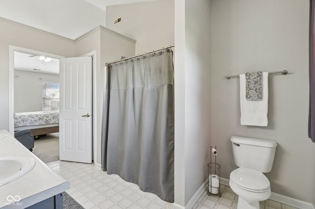 9887 Cranberry Circle, Fishers, IN 46038