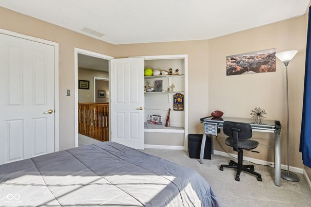 9887 Cranberry Circle, Fishers, IN 46038