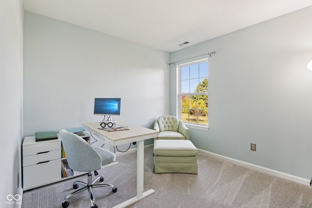 9887 Cranberry Circle, Fishers, IN 46038