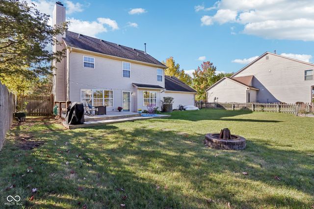 9887 Cranberry Circle, Fishers, IN 46038
