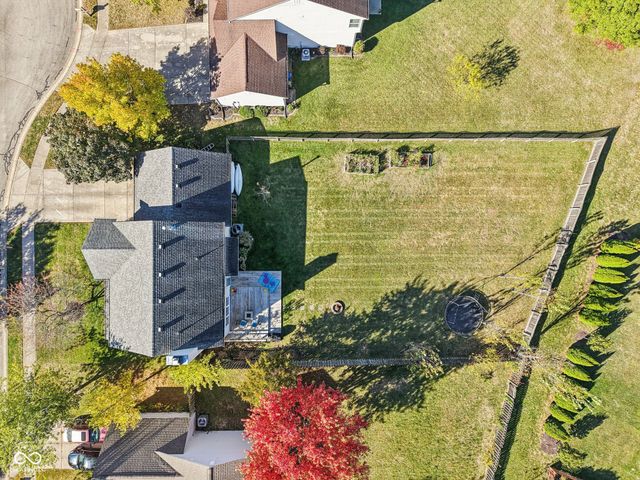 9887 Cranberry Circle, Fishers, IN 46038