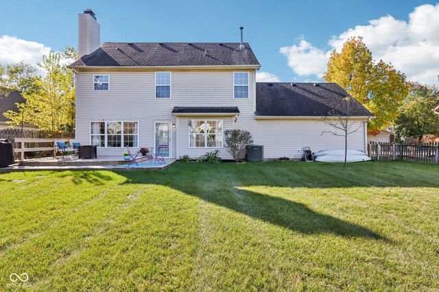 9887 Cranberry Circle, Fishers, IN 46038