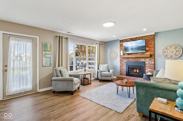 9887 Cranberry Circle, Fishers, IN 46038