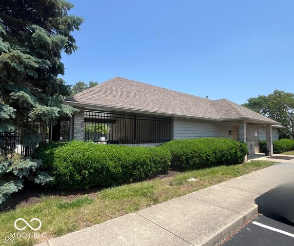 9887 Cranberry Circle, Fishers, IN 46038
